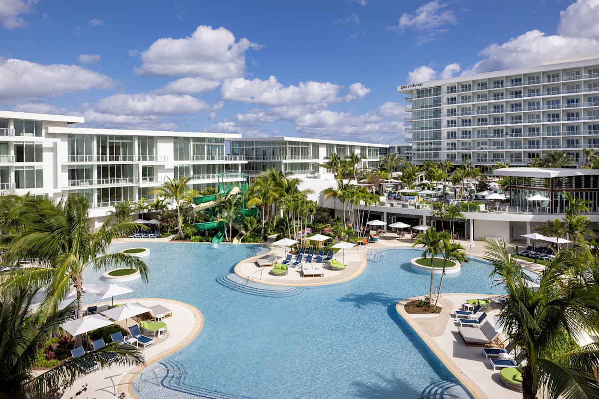 Pier Sixty-Six Resort