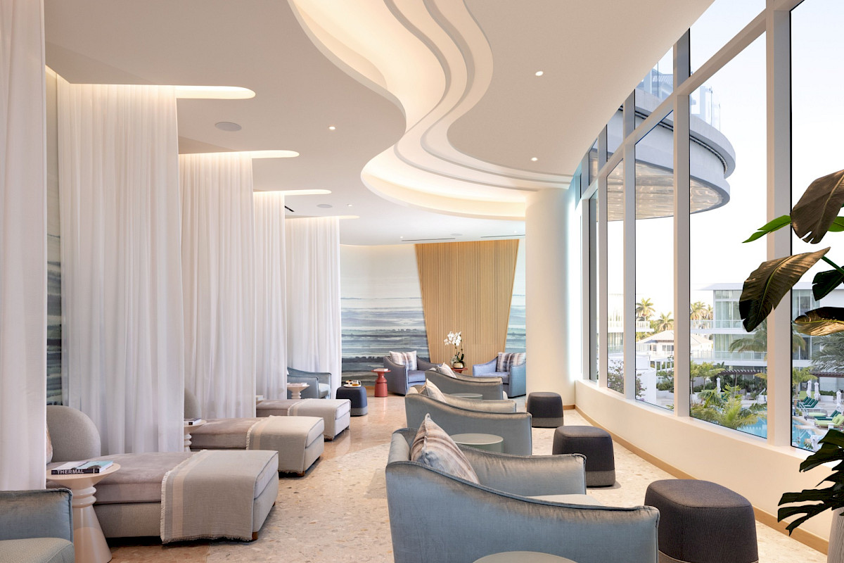 Pier Sixty-Six Resort
